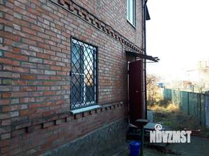 Дом 98м&sup2;, 2-этажный, участок 9 сот.  