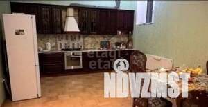 Дом 700м², 2-этажный, участок 8 сот.  