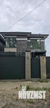 Дом 195м², 2-этажный, участок 3 сот.  