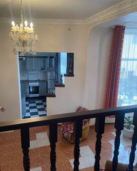 Дом 335м&sup2;, 2-этажный, участок 4 сот.  