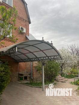 Дом 220м&sup2;, 3-этажный, участок 6 сот.  