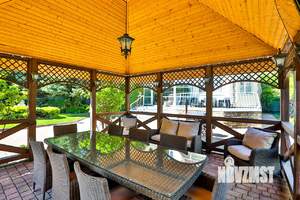 Дом 490м², 2-этажный, участок 10 сот.  