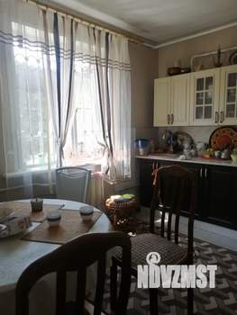 Дом 200м&sup2;, 1-этажный, участок 7 сот.  