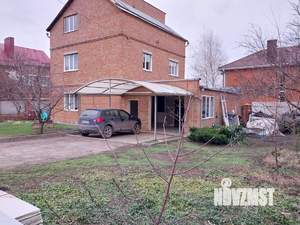 Дом 325м&sup2;, 2-этажный, участок 8 сот.  