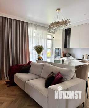 Дом 130м&sup2;, 2-этажный, участок 4 сот.  