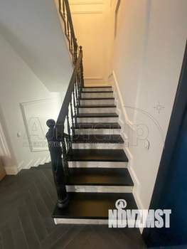 Дом 550м², 3-этажный, участок 6 сот.  