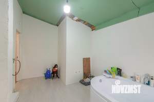 Дом 295м², 3-этажный, участок 3 сот.  