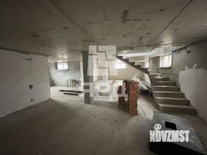 Дом 354м&sup2;, 3-этажный, участок 8 сот.  