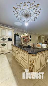 Дом 460м², 2-этажный, участок 6 сот.  