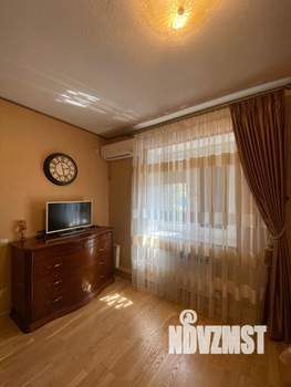 Дом 225м², 2-этажный, участок 6 сот.  