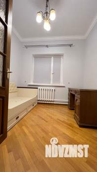 Дом 240м², 2-этажный, участок 5 сот.  
