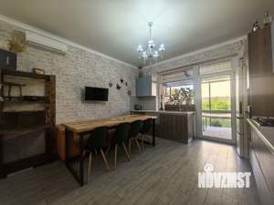 Дом 151м², 2-этажный, участок 3 сот.  