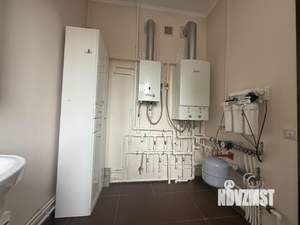 Дом 206м&sup2;, 3-этажный, участок 4 сот.  