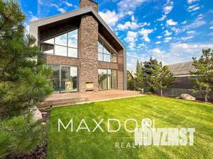 Дом 325м², 2-этажный, участок 7 сот.  