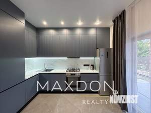 Дом 100м&sup2;, 2-этажный, участок 6 сот.  