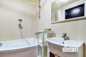 Дом 197м&sup2;, 3-этажный, участок 4 сот.  