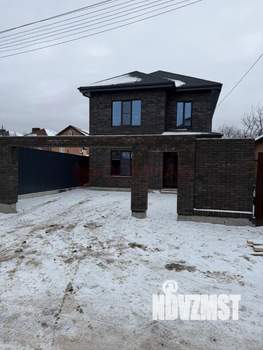 Дом 220м&sup2;, 2-этажный, участок 4 сот.  