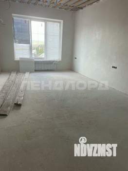 Дом 180м&sup2;, 2-этажный, участок 3 сот.  