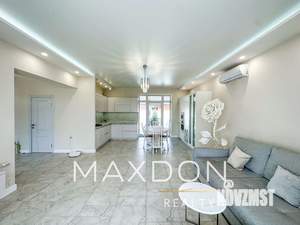 Дом 200м&sup2;, 2-этажный, участок 4 сот.  