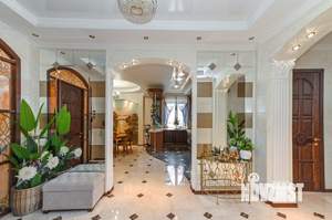 Дом 645м&sup2;, 3-этажный, участок 6 сот.  