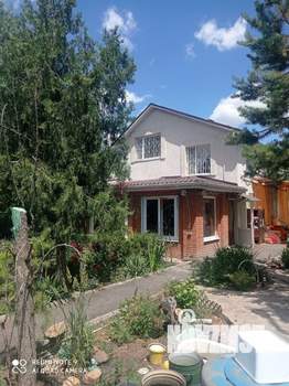 Дом 150м&sup2;, 3-этажный, участок 9 сот.  