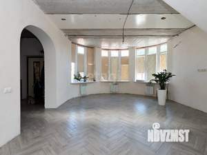 Дом 163м&sup2;, 2-этажный, участок 3 сот.  