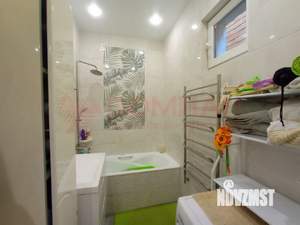 Дом 100м², 2-этажный, участок 3 сот.  