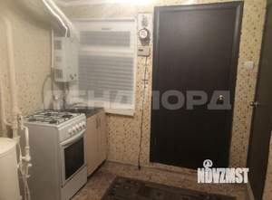 Дом 30м&sup2;, 2-этажный, участок 1 сот.  