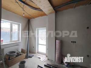 Дом 90м&sup2;, 2-этажный, участок 4 сот.  