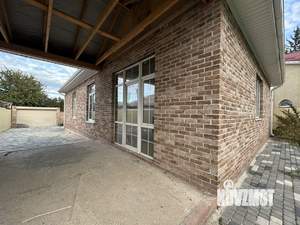 Дом 140м&sup2;, 1-этажный, участок 5 сот.  