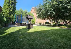 Дом 194м&sup2;, 2-этажный, участок 6 сот.  