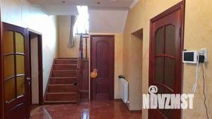 Дом 300м&sup2;, 2-этажный, участок 3 сот.  