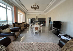 Дом 550м&sup2;, 3-этажный, участок 6 сот.  