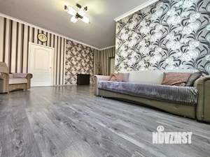 Дом 194м&sup2;, 2-этажный, участок 6 сот.  