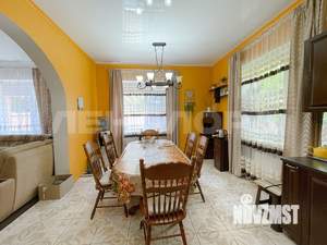 Дом 290м&sup2;, 2-этажный, участок 5 сот.  