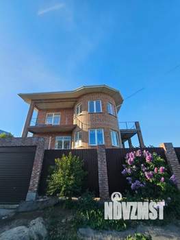 Дом 303м², 3-этажный, участок 6 сот.  