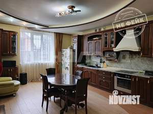 Дом 175м&sup2;, 2-этажный, участок 4 сот.  