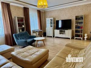 Дом 141м², 2-этажный, участок 3 сот.  
