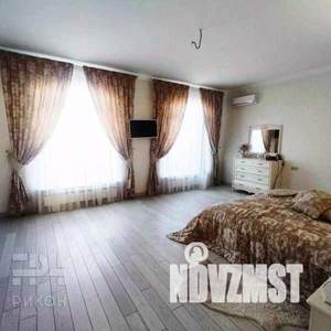 Дом 250м², 2-этажный, участок 4 сот.  