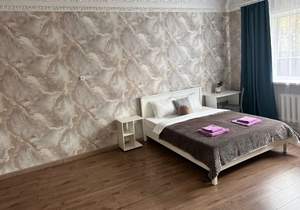 Дом 463м&sup2;, 2-этажный, участок 7 сот.  