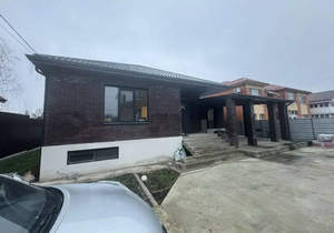 Дом 300м&sup2;, 1-этажный, участок 7 сот.  