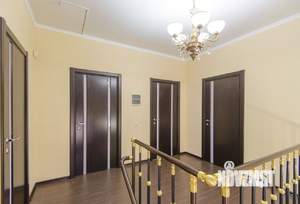 Дом 285м², 2-этажный, участок 3 сот.  
