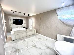 Дом 200м&sup2;, 3-этажный, участок 4 сот.  