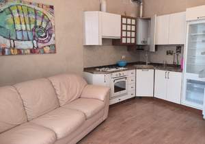 Дом 105м&sup2;, 2-этажный, участок 3 сот.  