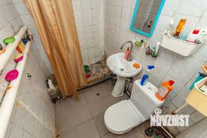 Дом 216м², 3-этажный, участок 3 сот.  