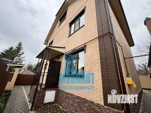 Дом 300м&sup2;, 3-этажный, участок 4 сот.  