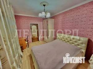 Дом 200м&sup2;, 3-этажный, участок 4 сот.  