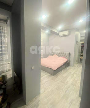 Дом 200м&sup2;, 3-этажный, участок 1 сот.  