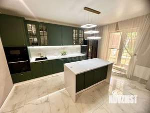 Дом 200м², 3-этажный, участок 4 сот.  