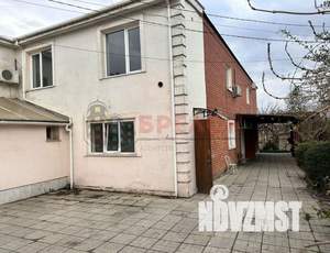 Дом 463м&sup2;, 2-этажный, участок 7 сот.  